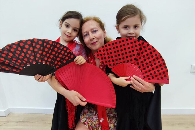 45 minutes flamenco dance class for family in Málaga - What the central Málaga location means