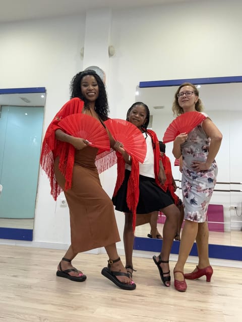 45 minutes flamenco dance class for family in Málaga - How the class suits different ages