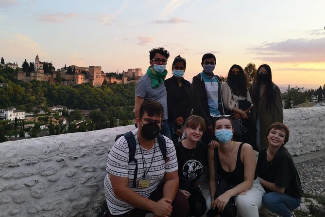 Albaicín and Sacromonte Sunset tour + Flamenco show - What $71.04 gets you