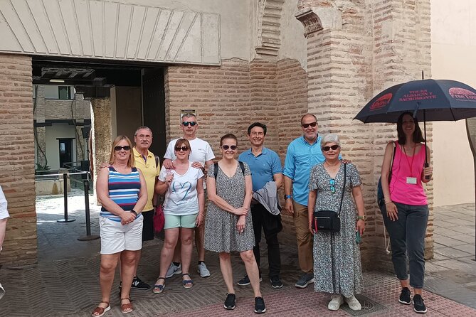Albaicín and Sacromonte Walking Tour and Flamenco Show - What makes this Granada experience worthwhile