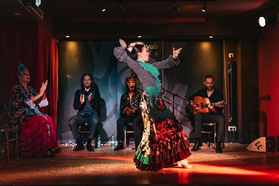 "Algarabía": Flamenco Show at Café Ziryab. Madrid - The staff and the mood after the show