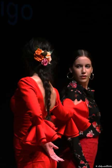Authentic Flamenco Show Valencia - The first notes: guitar, voice, and tension