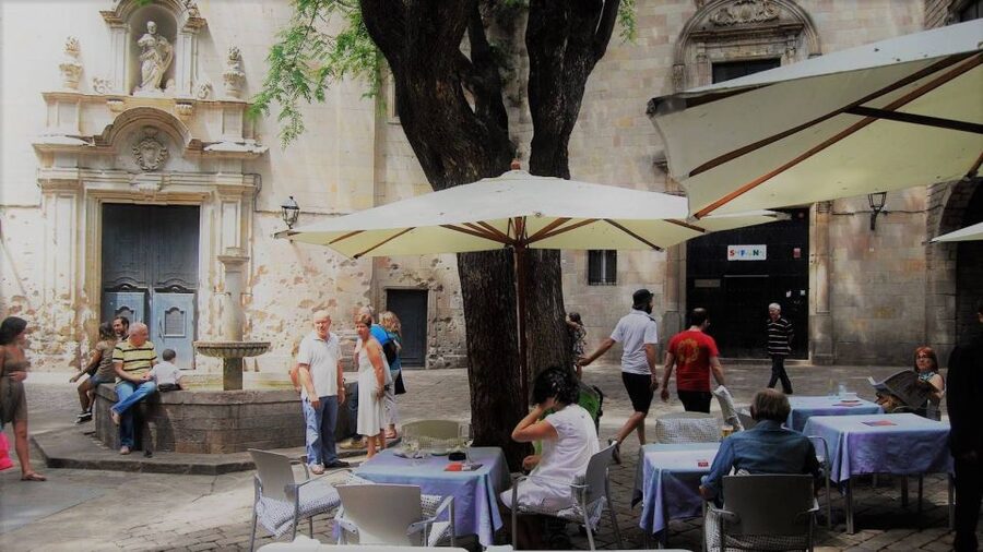 Barcelona: 4-Hour Tapas Evening Tour and Flamenco Show - Is $65 good value?