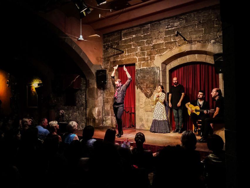 Barcelona: City Tour & Flamenco Show with Wine & Tapas - Key points at a glance