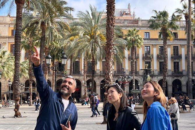 Barcelona Evening Tour, Flamenco Show & Tapas - Tapas after the performance, with some uncertainty