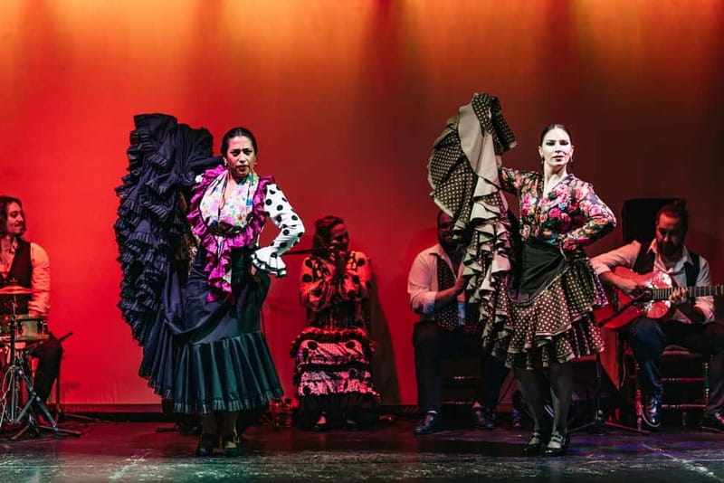 Barcelona: Flamenco Show at the Theater - How the show works for families and first-time visitors