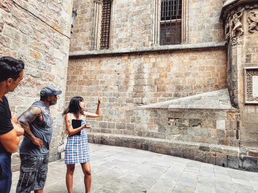 Barcelona: Gothic Quarter and Flamenco Show (Small Group) - From medieval streets to Los Tarantos