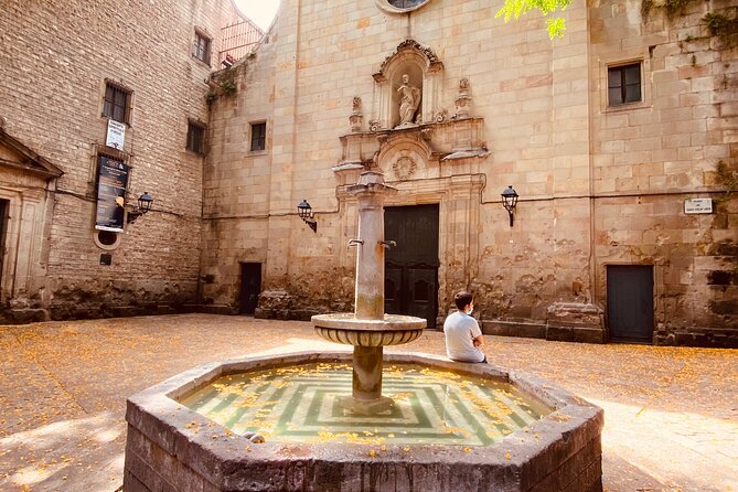 Barcelona Gothic Quarter Tour and Flamenco Show - Los Tarantos and the 40-minute flamenco show