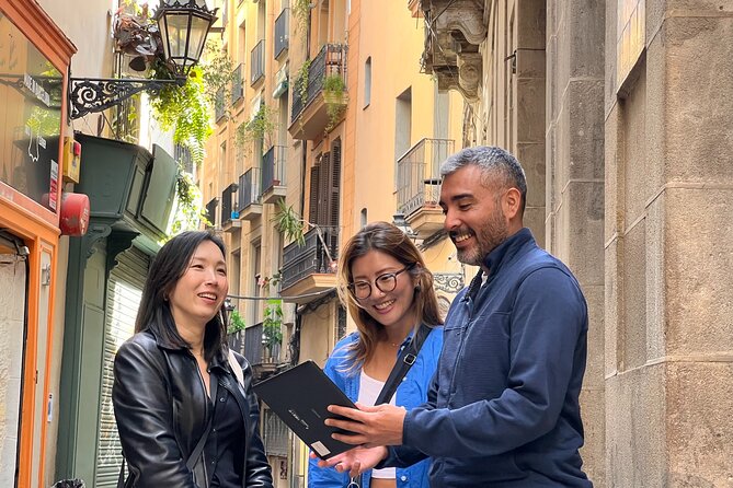 Barcelona Gothic Quarter Tour and Flamenco Show - The guide makes the biggest difference