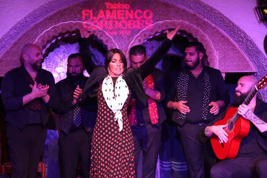 Barcelona: Tablao Flamenco Cordobes with Food/Drink Options - Key things to know before you book