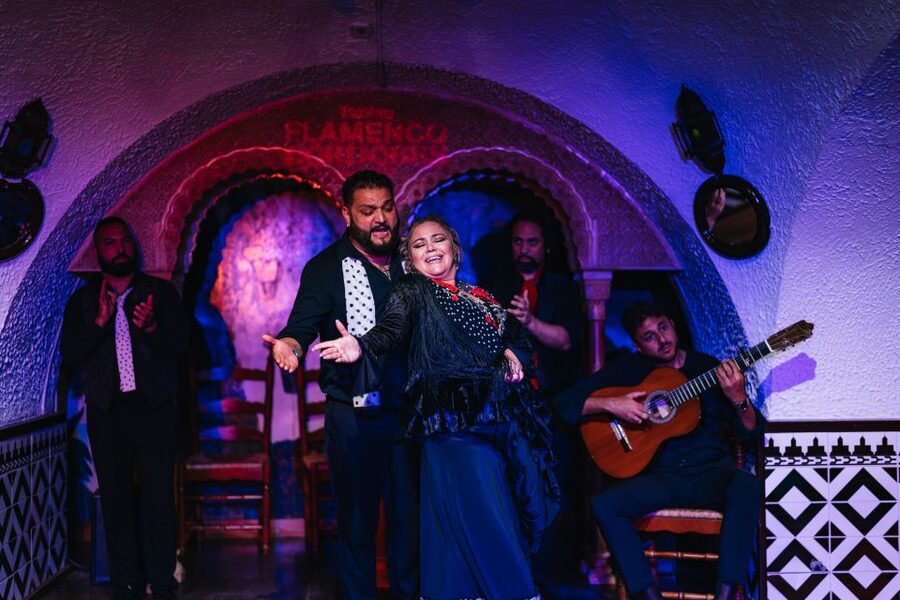 Barcelona: Tablao Flamenco Cordobes with Food/Drink Options - The food question: worthwhile convenience or expensive extra?