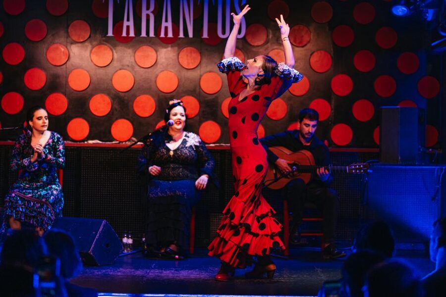 Barcelona: Tapas and Flamenco Experience - Sangria, timing, and the real length of the evening