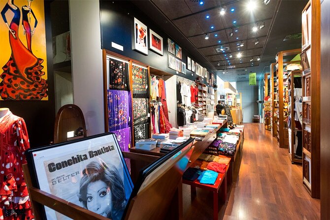 Combined ticket: Puro Flamenco Show + Flamenco Museum visit - Cristina Hoyos and the artistic setting