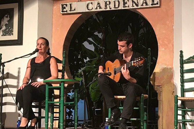 Cordoba Flamenco Show at Tablao El Cardenal with a Drink - Arriving at the courtyard near the Mezquita