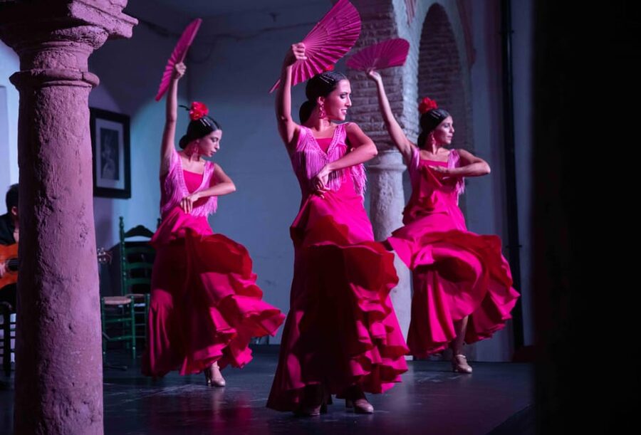 Córdoba: Flamenco Show Ticket with Drinks - Practical timing for your Córdoba plans