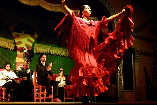 Flamenco Dance Lesson with Optional Show in Seville - Why the instructors make such a difference