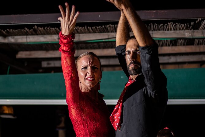Flamenco evening and barbecue by the sea at the Blue Dolphin Beach Club - Who will enjoy this evening most