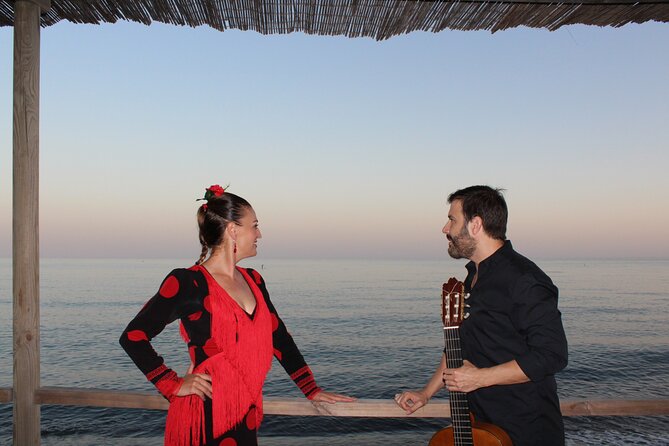 Flamenco evening and barbecue by the sea at the Blue Dolphin Beach Club - Flamenco after dinner, with singing and guitar