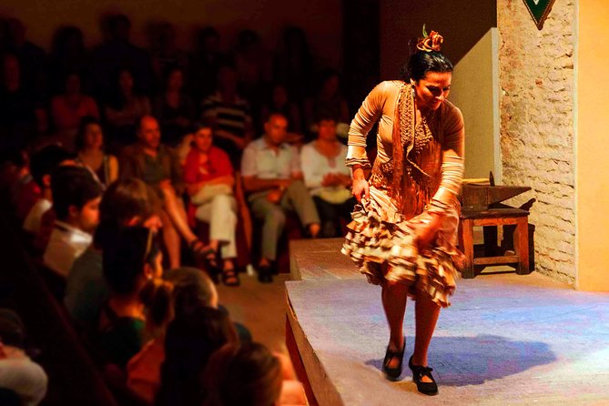 Flamenco Evening Show at Casa de la Memoria Ticket - Why the intimate theater matters