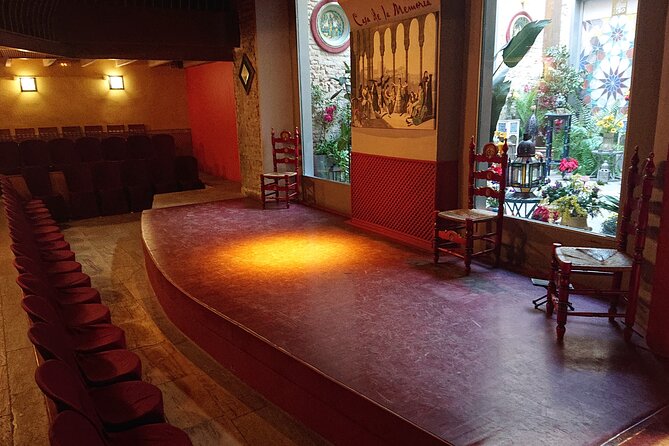 Flamenco Show at Casa de la Memoria Admission Ticket - Entering the historic setting on Cuna Street