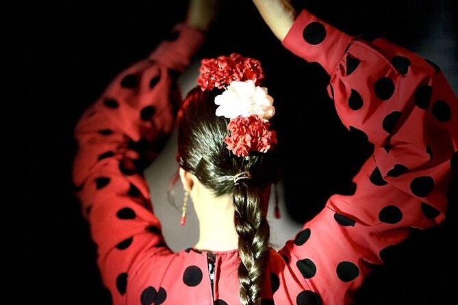 Flamenco show in the heart of Triana - What happens during the one-hour performance