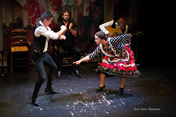 Flamenco Show Tickets to the Triana Flamenco Theater - The theater experience and seating