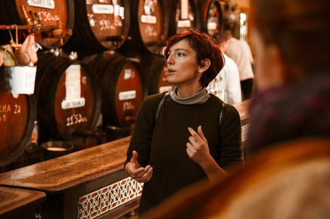 Flamenco, Tapas and Wine Tour: Best of Málaga in one Evening - Walking, access, and timing