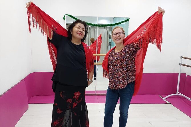 Fun, fast, flamenco: learn to dance flamenco rumba in 45 minutes - Quick takeaways for this Málaga flamenco class