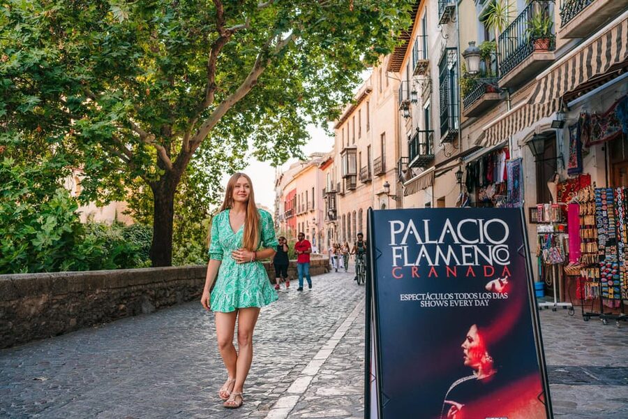 Granada: 1-Hour Traditional Flamenco Show at Palacio - Why this Granada flamenco show works so well