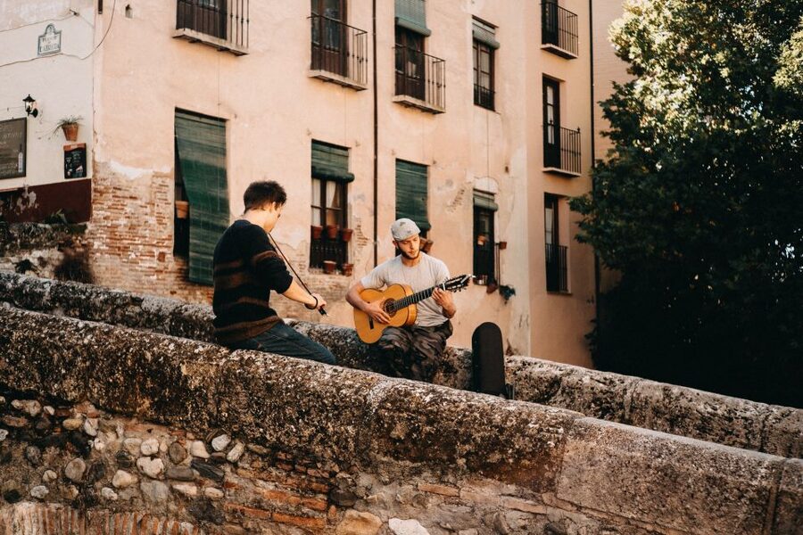 Granada: Albaicín & Sacromonte Walking Tour & Flamenco Show - Why this Granada evening works well