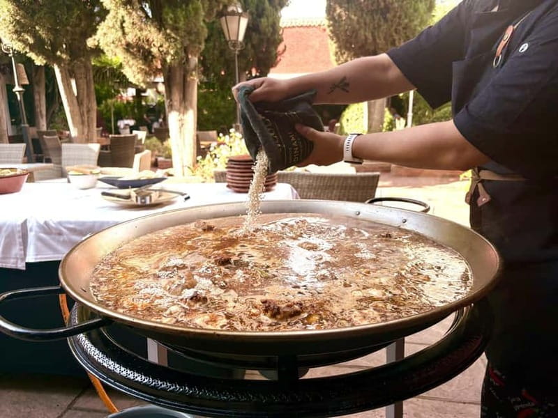 Granada: Dinner with Paella on a Terrace in the Albayzín and Live Flamenco - Who will enjoy this evening most