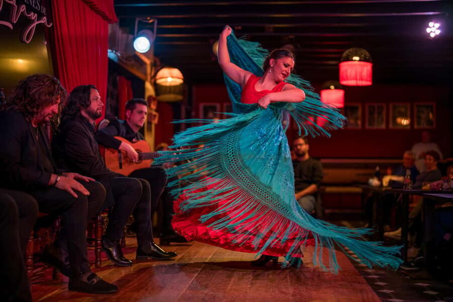 Granada: Flamenco Show in Albayzín - Jardines de Zoraya - Key points at a glance
