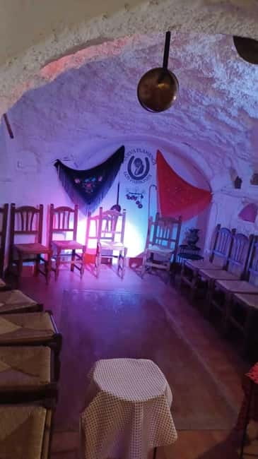 Granada: Flamenco Show Los Parrones in the Sacromonte Caves - Is $29 a fair price?