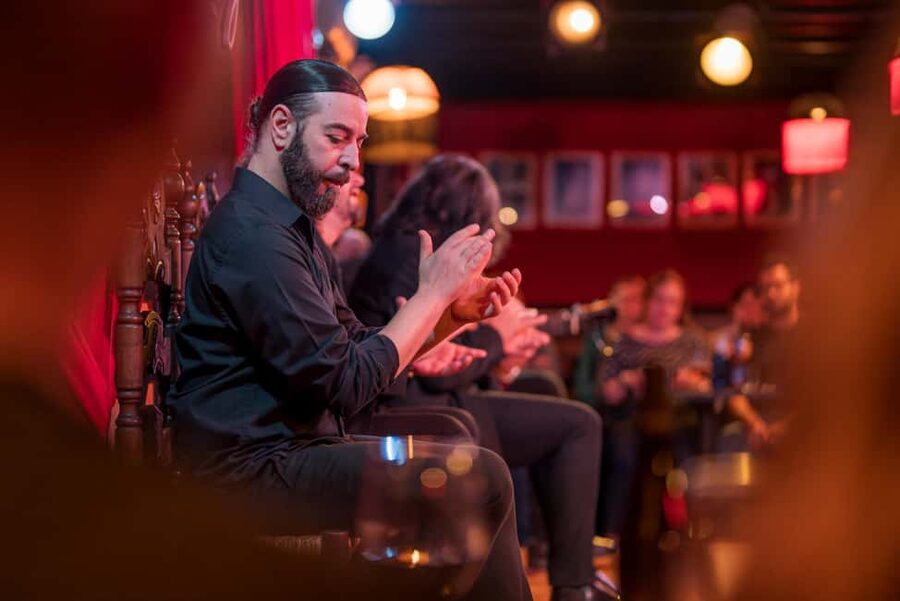 Granada: Flamenco Show with Dinner at Jardines de Zoraya - Dinner in the garden or dining room
