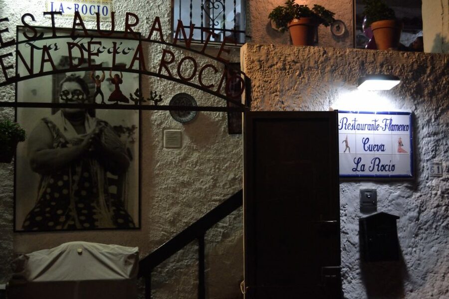 Granada: Sacromonte Caves Flamenco Show - The Albayzin connection to old Granada
