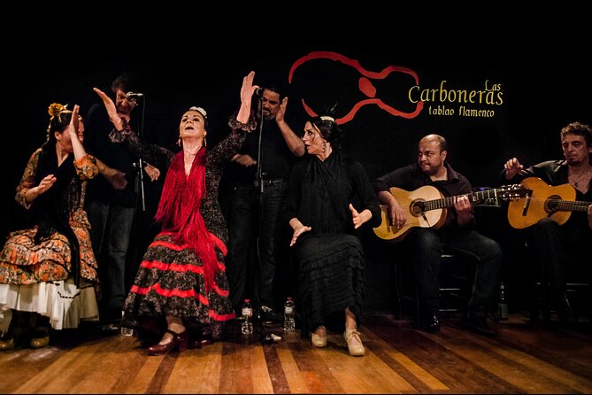 Las Carboneras Tablao Flamenco with Drink - A compact flamenco room in Madrid de los Austrias
