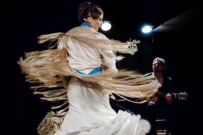 Las Carboneras Tablao Flamenco with Drink - Booking details that matter