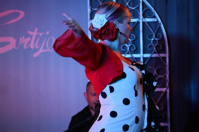 Local Flamenco Show with dinner at El Cortijo - Who will enjoy this Madrid evening?