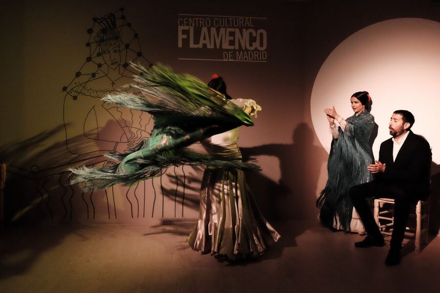 Madrid: 1-Hour Traditional Flamenco Show at Centro Cultural - The sound of flamenco without microphones