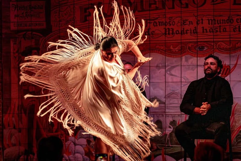 Madrid: Authentic Flamenco at Flamenco de Leones - The optional tapas and dinner experience