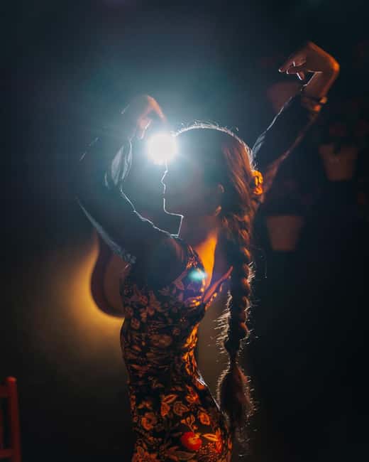Madrid: Flamenco Show at Tablao La Manuela - The opening: a room that puts you close to the action