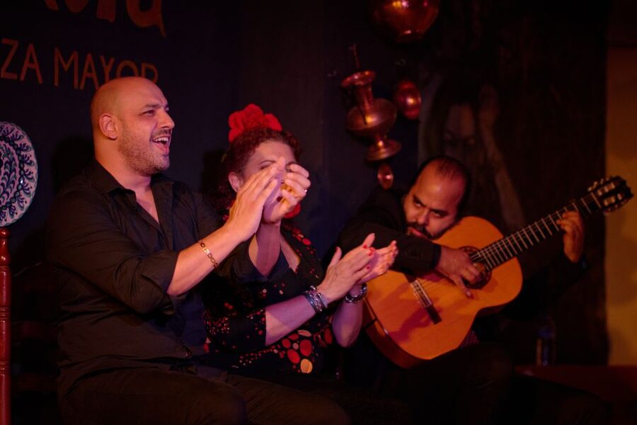 Madrid: Flamenco Show La Quimera with Drinks & Dinner Option - Dance, Guitar, and the Meaning of Duende