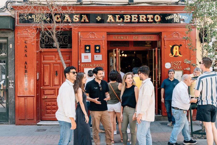 Madrid: Flamenco Show with Tapas and Wine Tour - Carrilleras and the final tapas stop