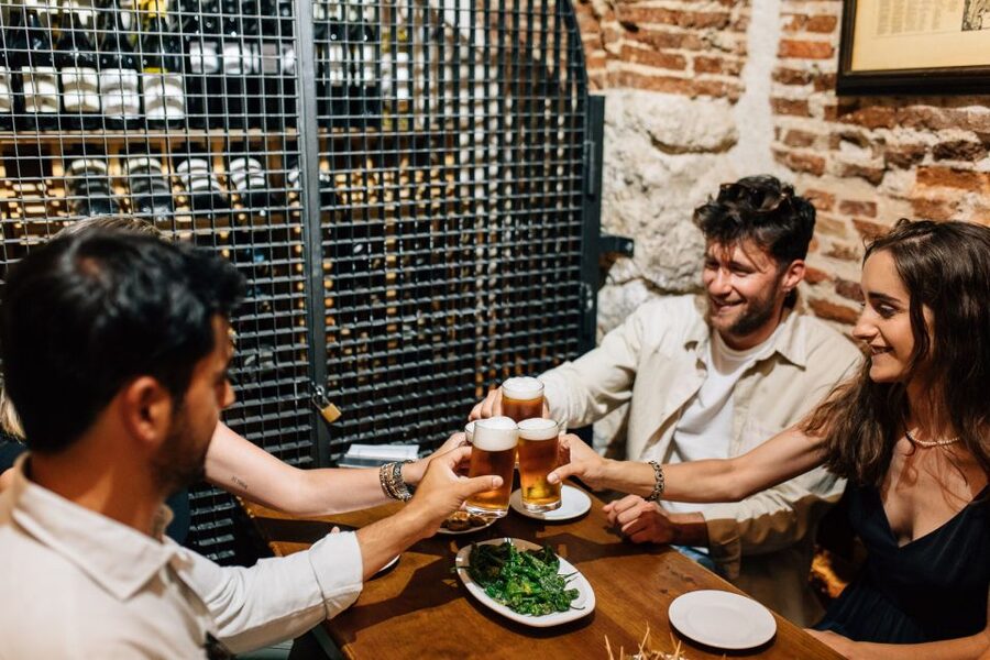 Madrid: Flamenco Show with Tapas and Wine Tour - San Miguel Market and the art of grazing