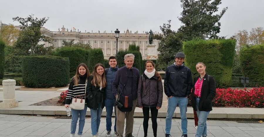 Madrid: Full-Day Private City Tour with Flamenco Show & Meal - Key points to know before booking