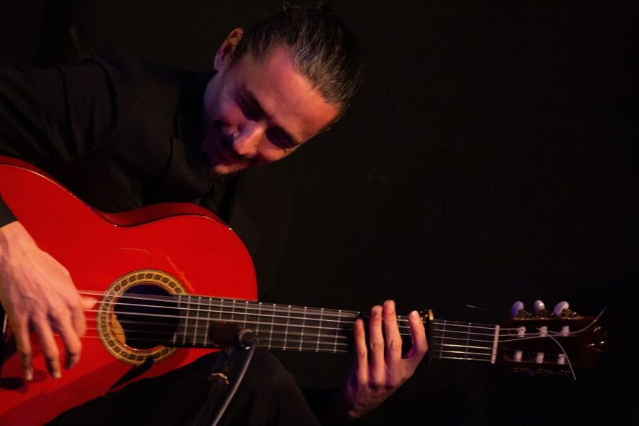 Madrid: La Cueva de Lola Flamenco Show Tickets with Drink - The value of $38 per person