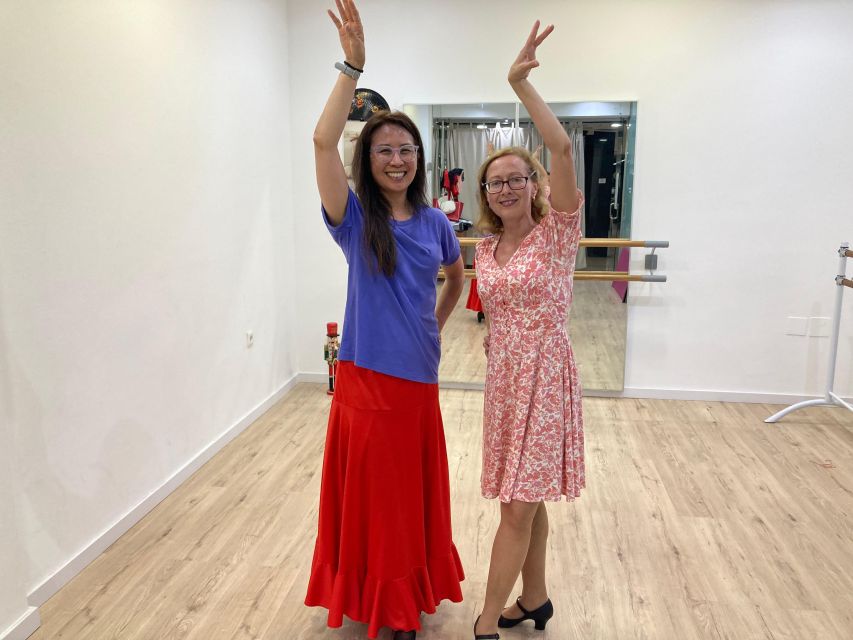 Málaga: Learn to dance flamenco rumba in 45 minutes - What makes this Málaga dance class worth your time