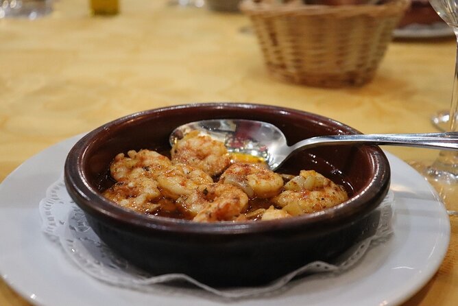 Malaga: The Ultimate Flamenco & Tapas Tour - Why the guide and group size matter