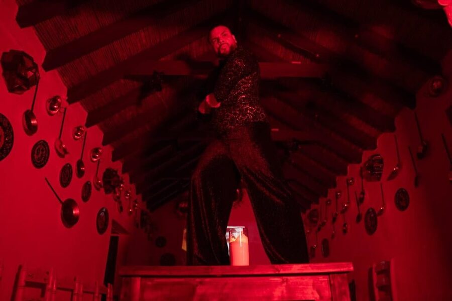 Marbella: Flamenco Show with a Drink - Who should book this experience?