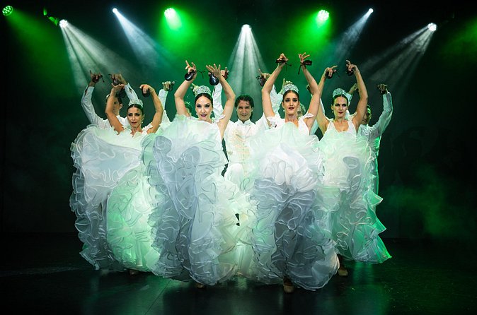 Olé Flamenco Show by Fran Chafino - Live guitar and singers carry the evening